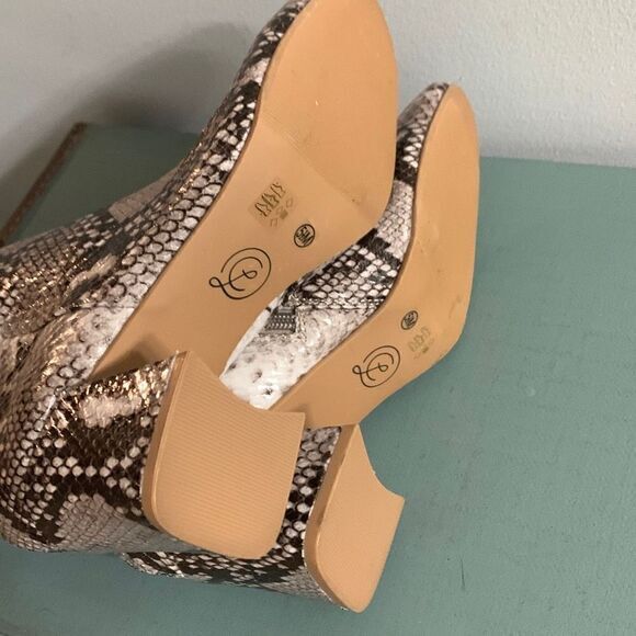 Chinese Laundry Daria snake print ankle boot size 5.5 block heel retro - Picture 5 of 6